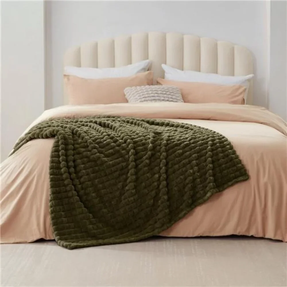 NEW West Elm Boho Dark Green Sherpa Ultra Soft Throw Blanket Bedding - 60